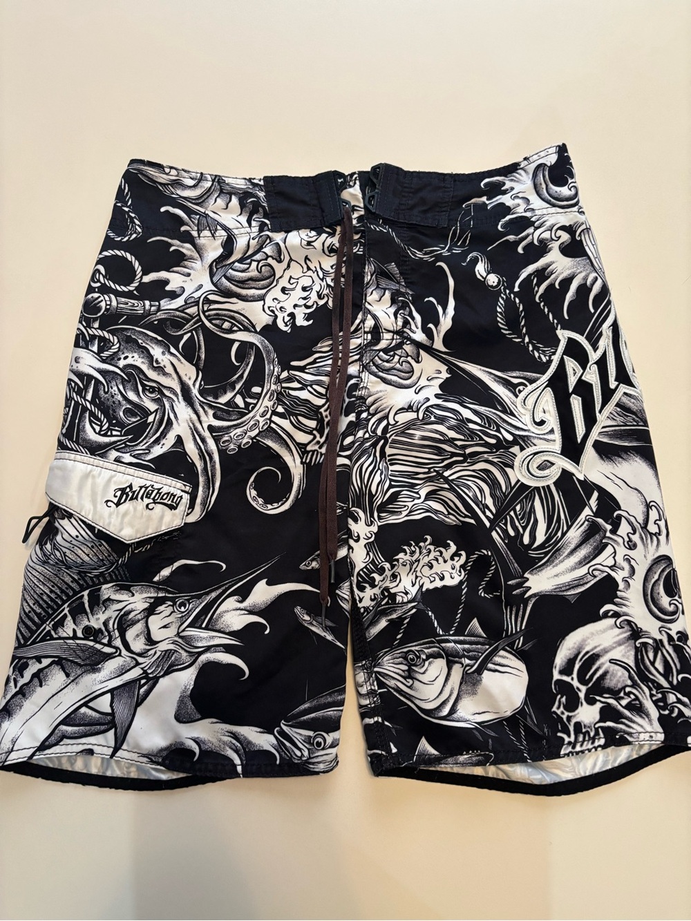 Billabong all over print Y2K fish,skull, octopus surfing graphic board shorts
